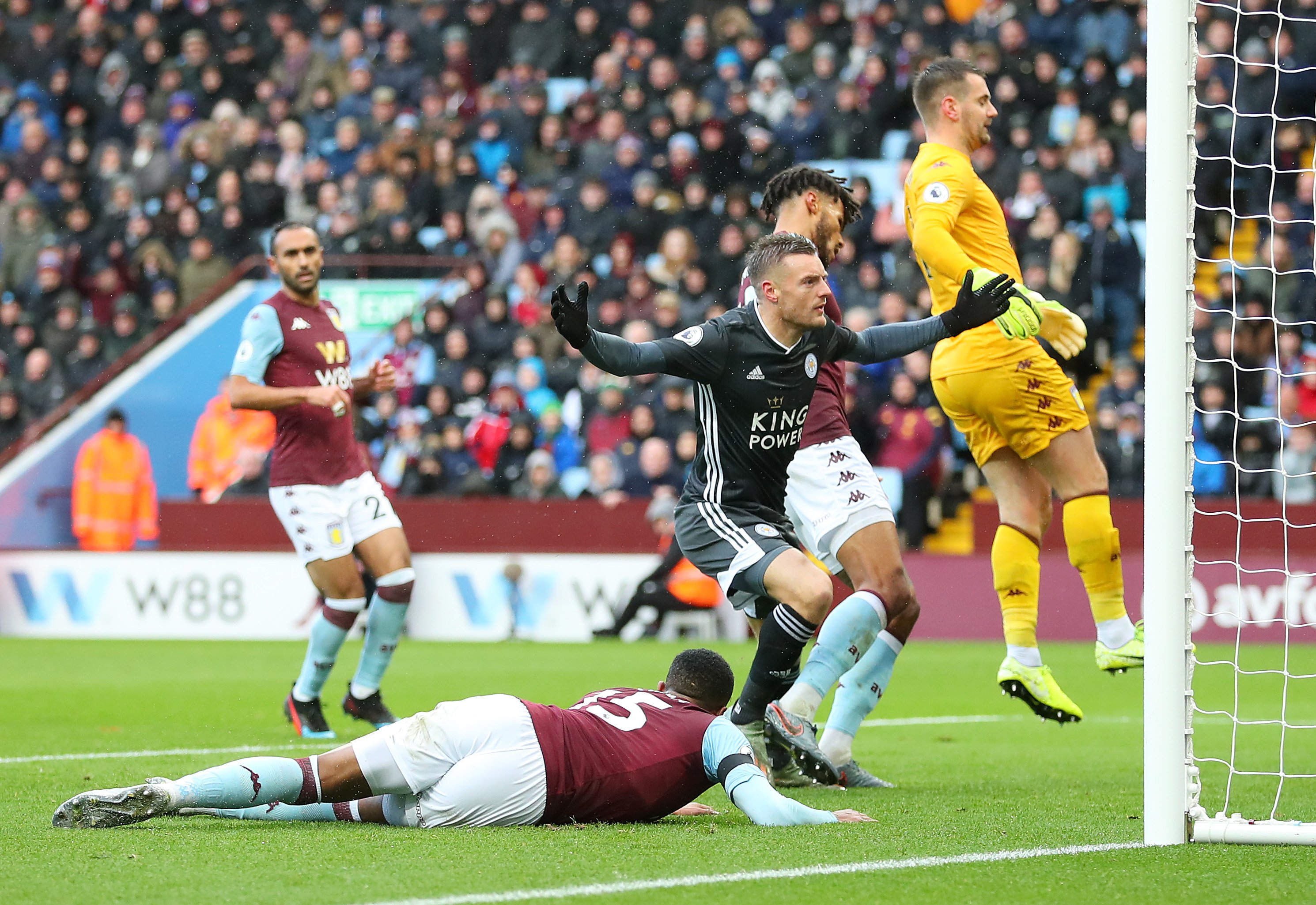 防守两端的 防守两端的